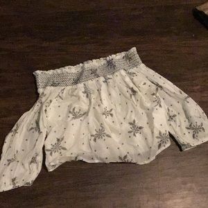 Off the shoulder cropped shirt